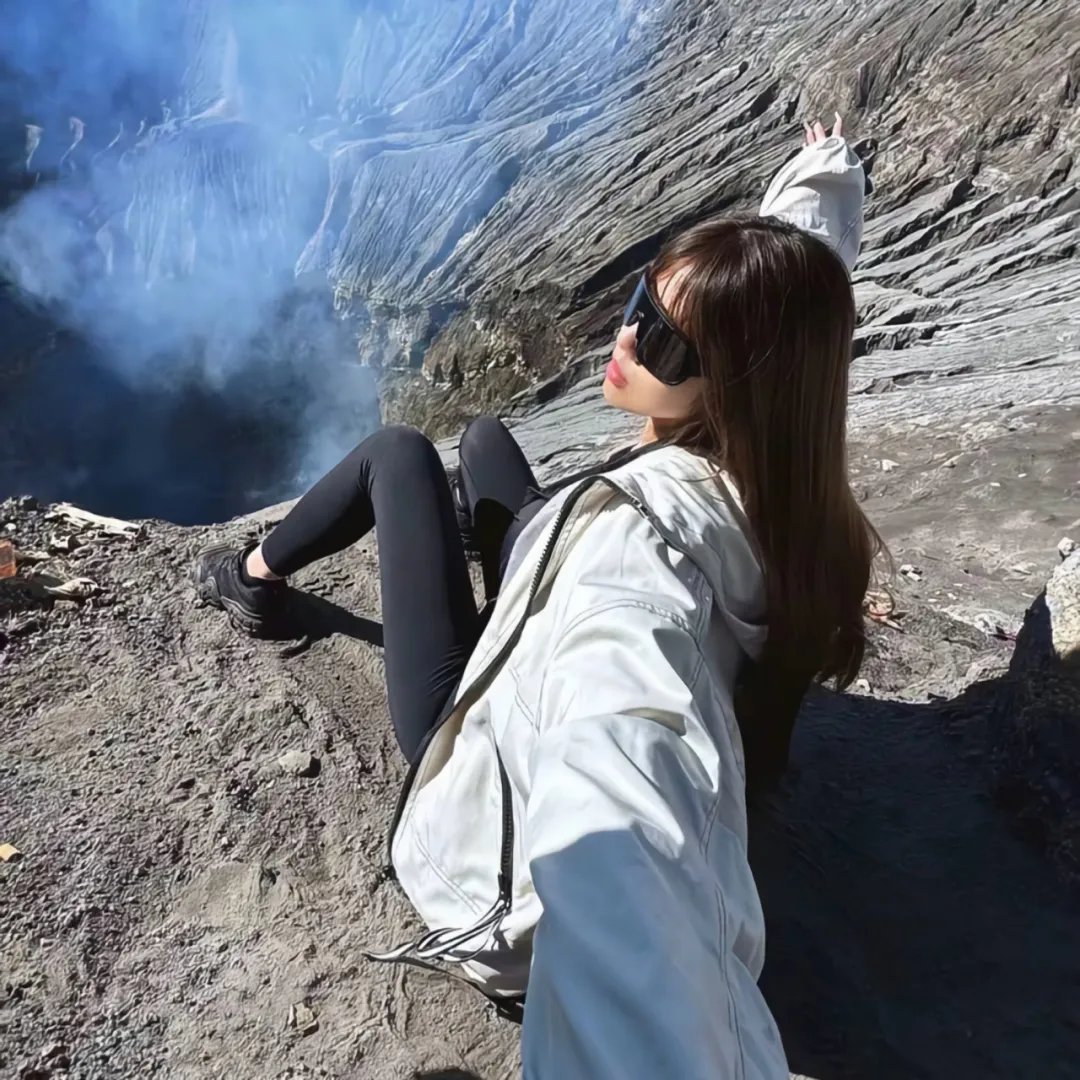 和离回娘家住茅草屋，赚钱养崽忙